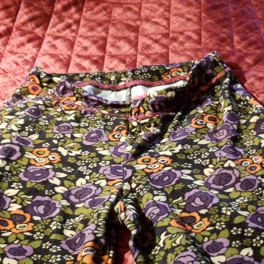 Betsey Johnson  flowery leggings